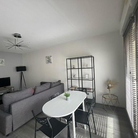 City & Cosy, Lyon Charcot- Wifi - Lave Linge - Balcon - Parking Exteriör bild