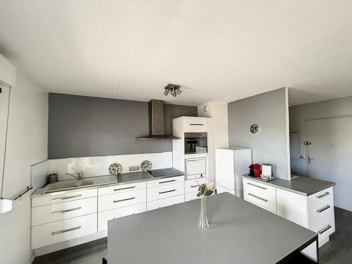 City & Cosy, Lyon Charcot- Wifi - Lave Linge - Balcon - Parking Exteriör bild