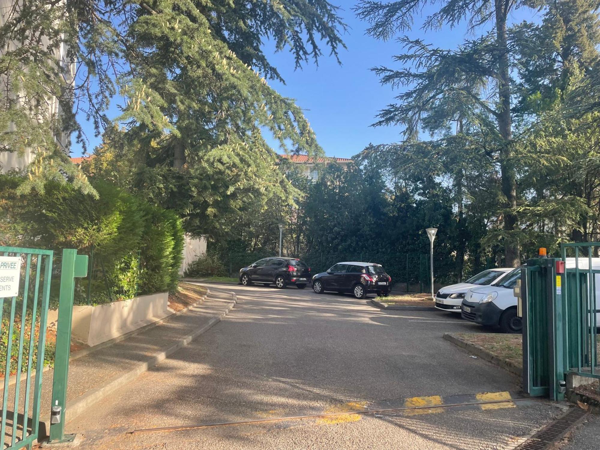 City & Cosy, Lyon Charcot- Wifi - Lave Linge - Balcon - Parking Exteriör bild